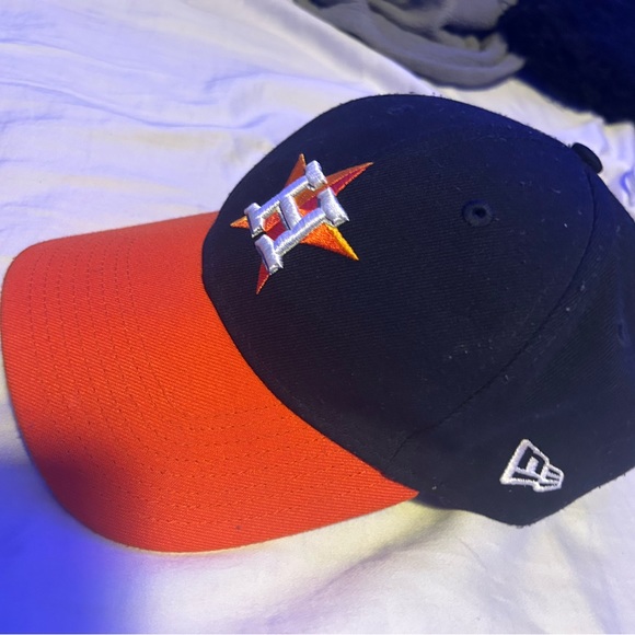 Astros hat - Picture 2 of 3
